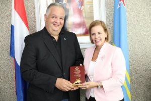 photo-by-evelyn-wever-croes-minister-president-of-aruba-prime-prome-caribmedia-blog-written-by-megan-rojer